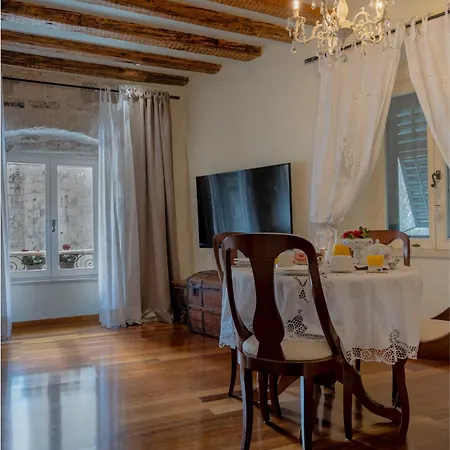 Stone Pearl Heritage Luxury Apartment *