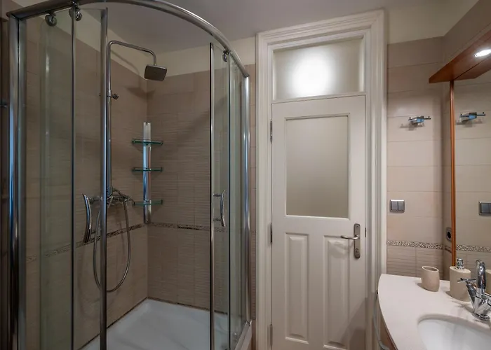 Stone Pearl Heritage Luxury Apartment Split