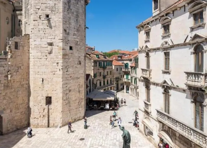 Stone Pearl Heritage Luxury * Split