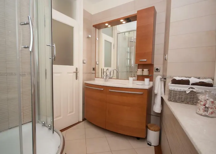 Stone Pearl Heritage Luxury Apartment *